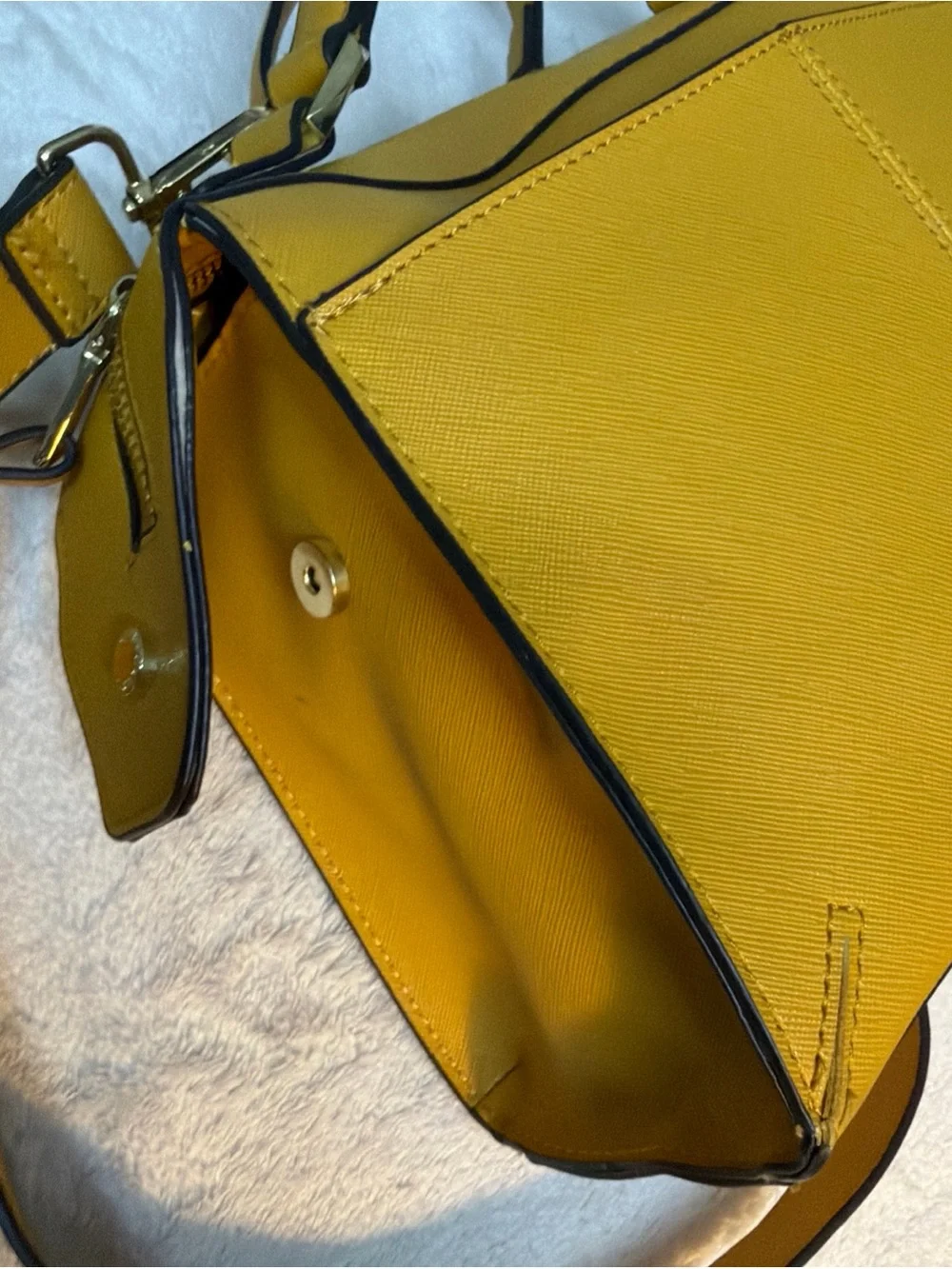 Steve Madden Yellow Structured Women’s Satchel Shoulder Bag